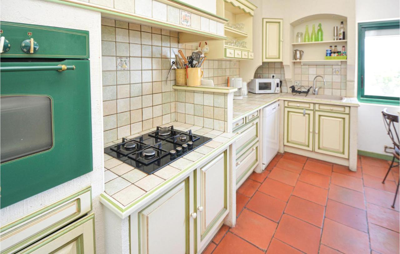 Cozy Home In Sete With Outdoor Swimming Pool エクステリア 写真