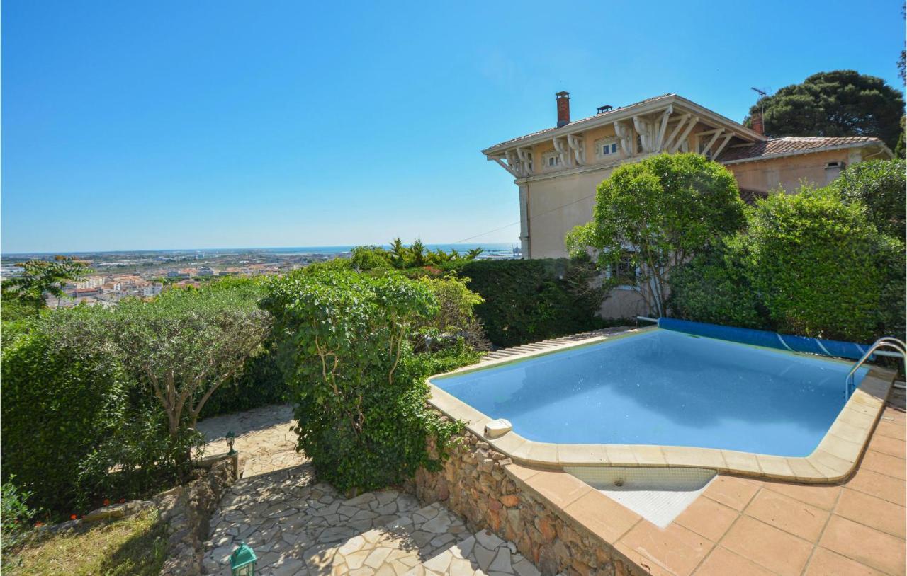 Cozy Home In Sete With Outdoor Swimming Pool エクステリア 写真