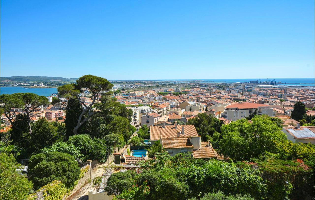 Cozy Home In Sete With Outdoor Swimming Pool エクステリア 写真