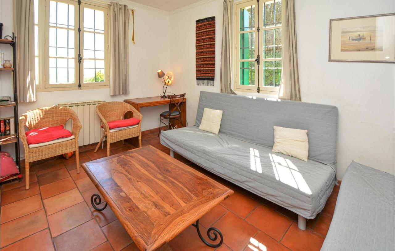 Cozy Home In Sete With Outdoor Swimming Pool エクステリア 写真