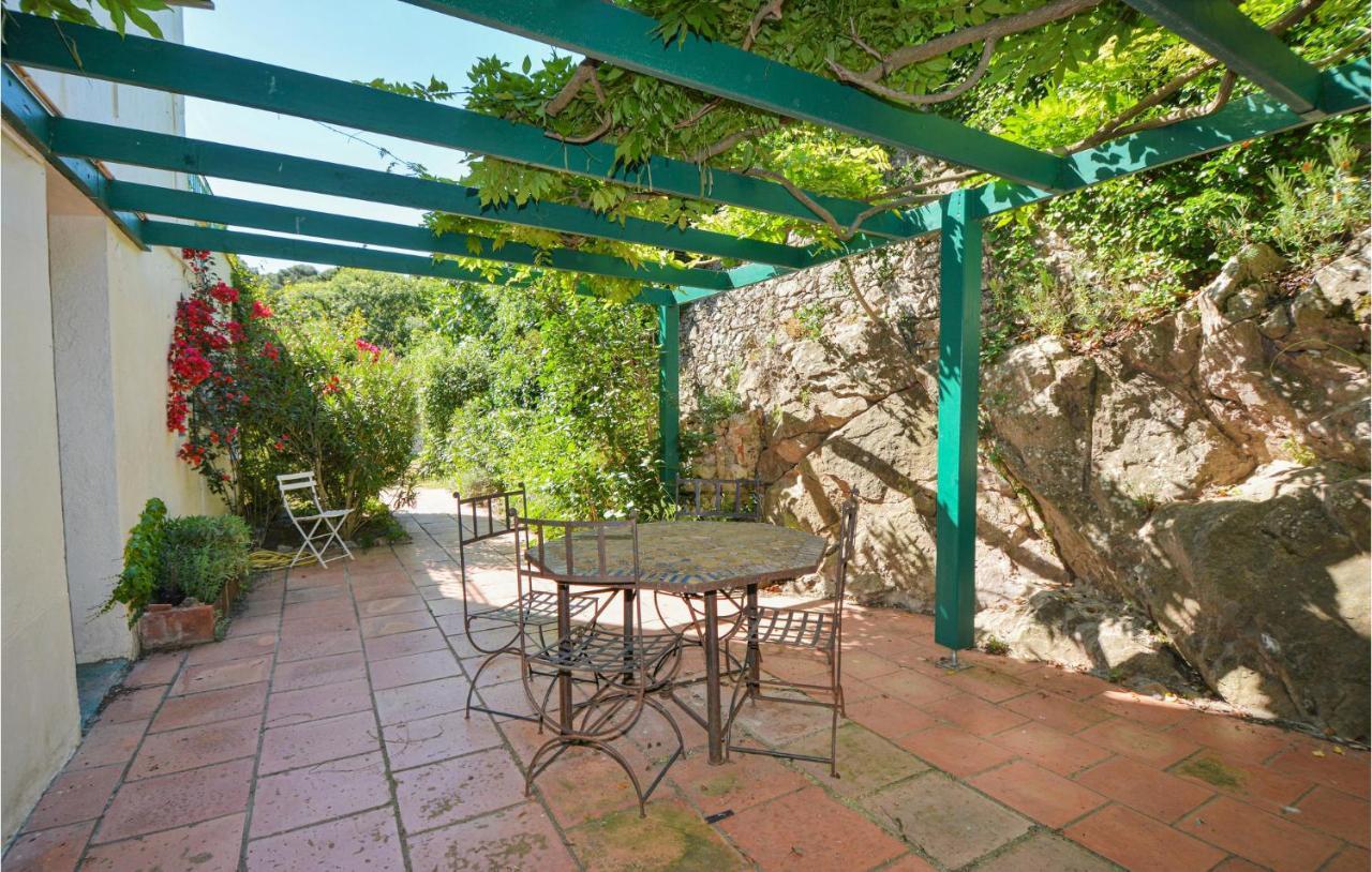 Cozy Home In Sete With Outdoor Swimming Pool エクステリア 写真